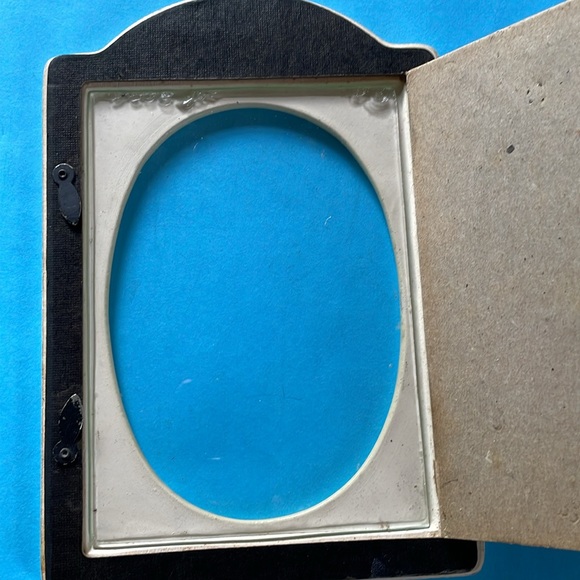 Vintage Ceramic Floral Victorian Cottage Picture Photo Frame for 5 x 7 Picture - Picture 6 of 6